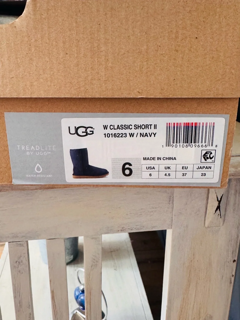 UGG Classic Short II Boots in Navy size 6 originals